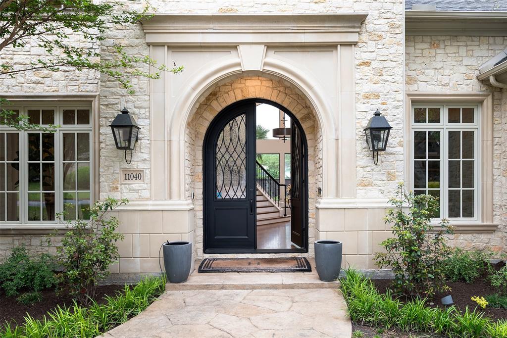 ROYAL CREST - Residential