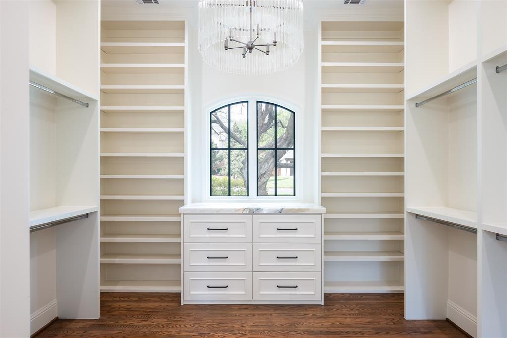 ROYAL CREST - Residential