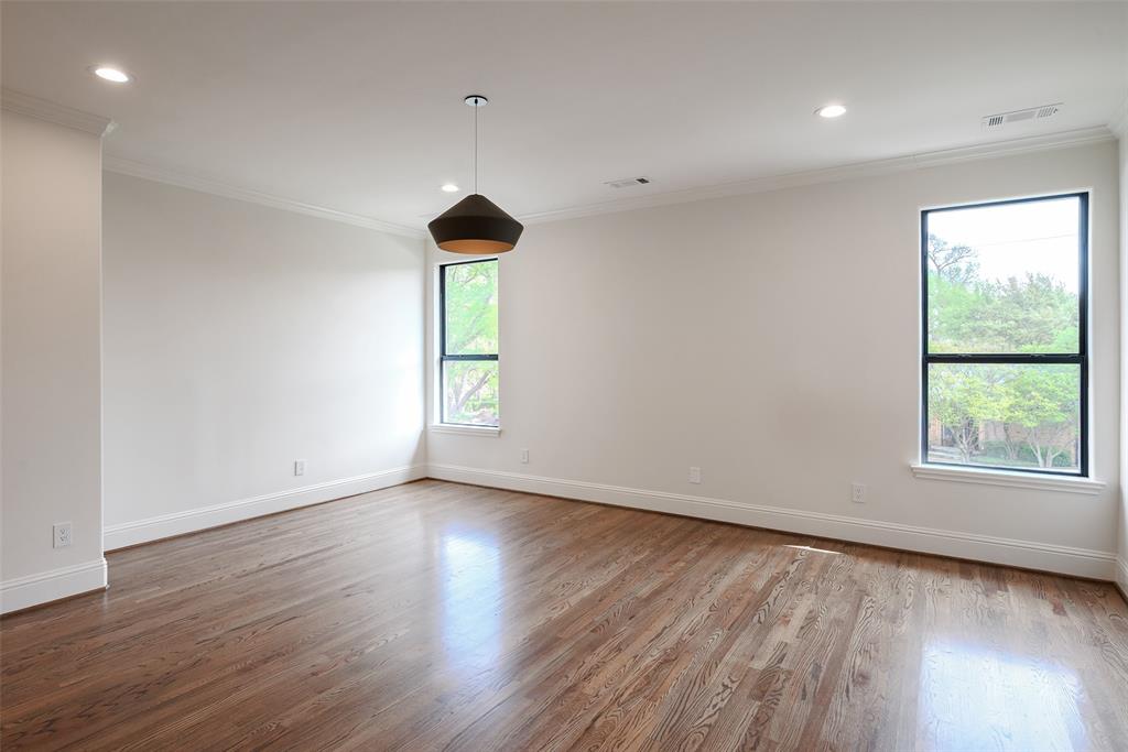 ROYAL CREST - Residential