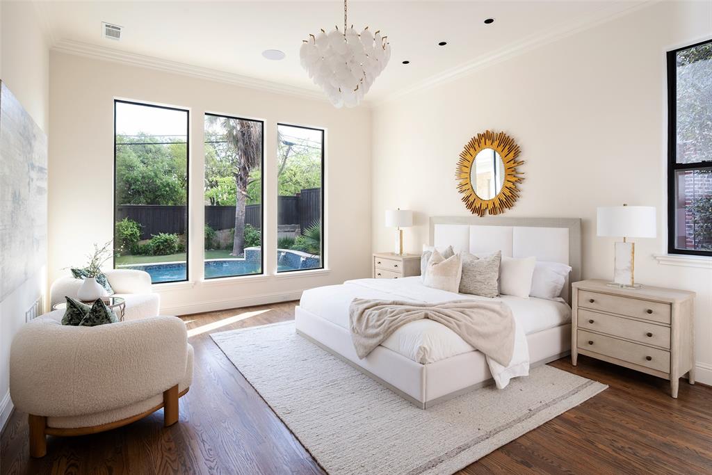 ROYAL CREST - Residential