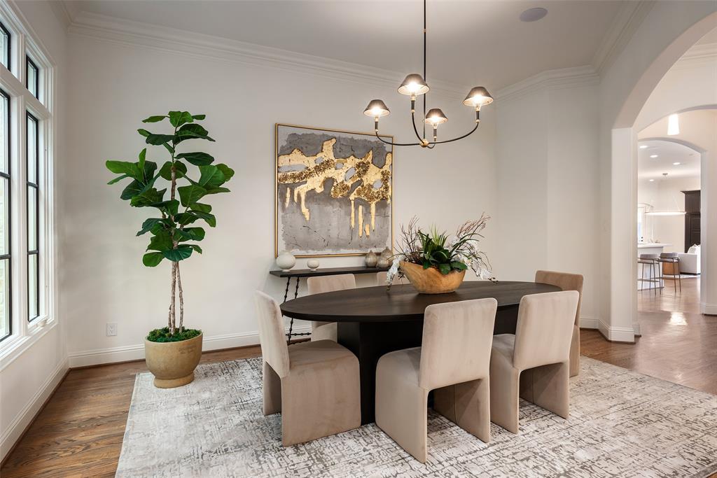 ROYAL CREST - Residential