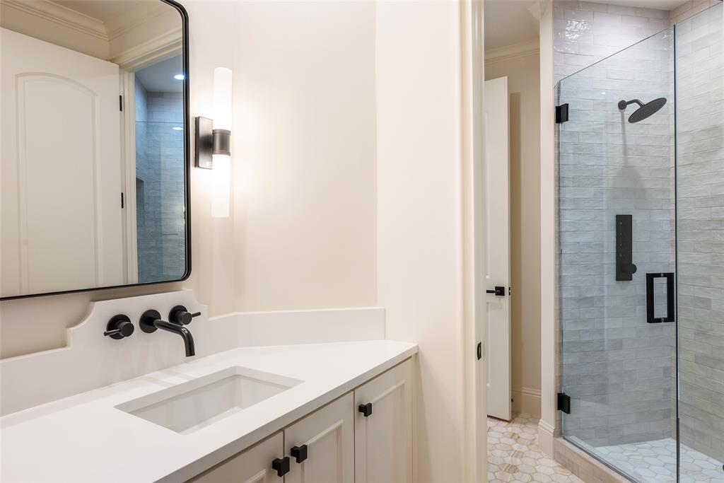 ROYAL CREST - Residential