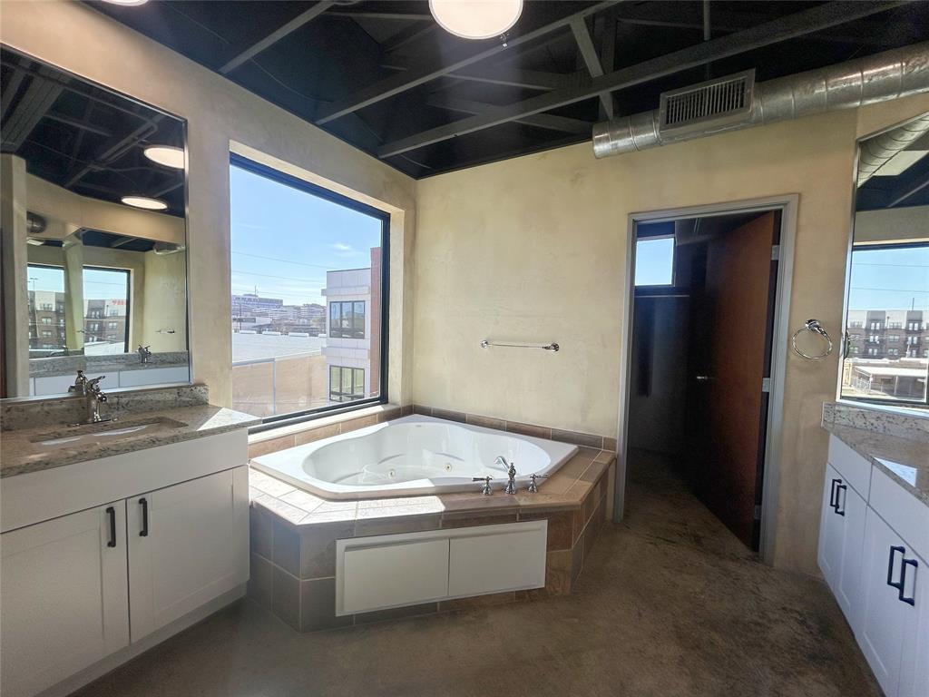 Schaumburg Loft Condominimum - Residential