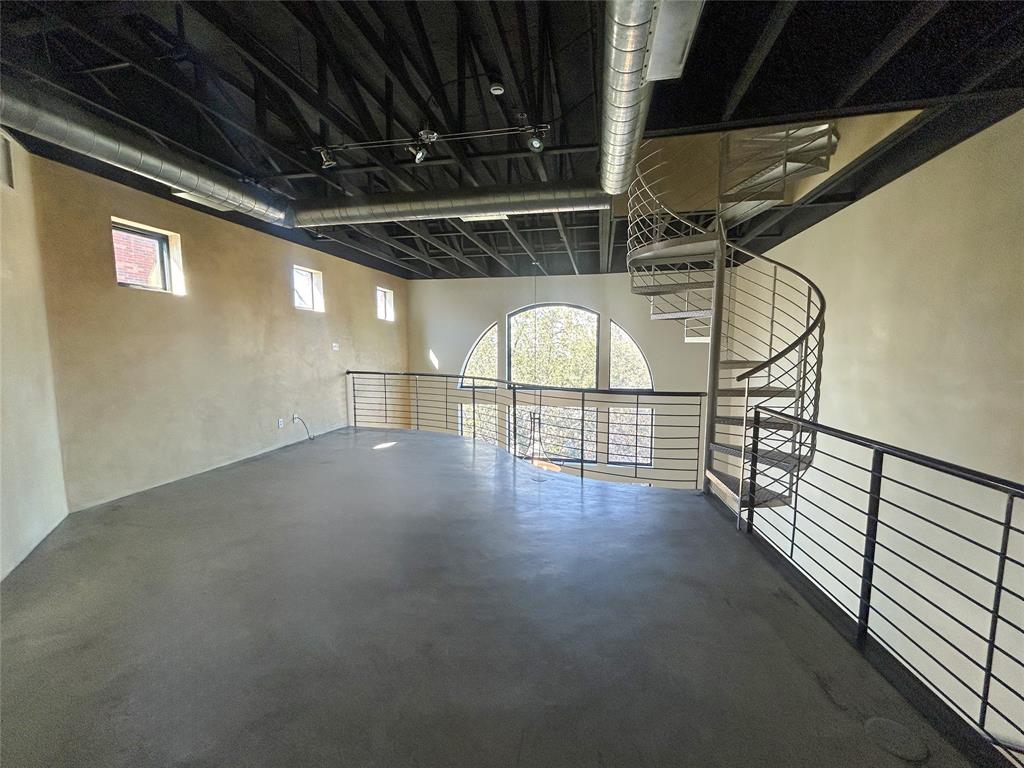 Schaumburg Loft Condominimum - Residential