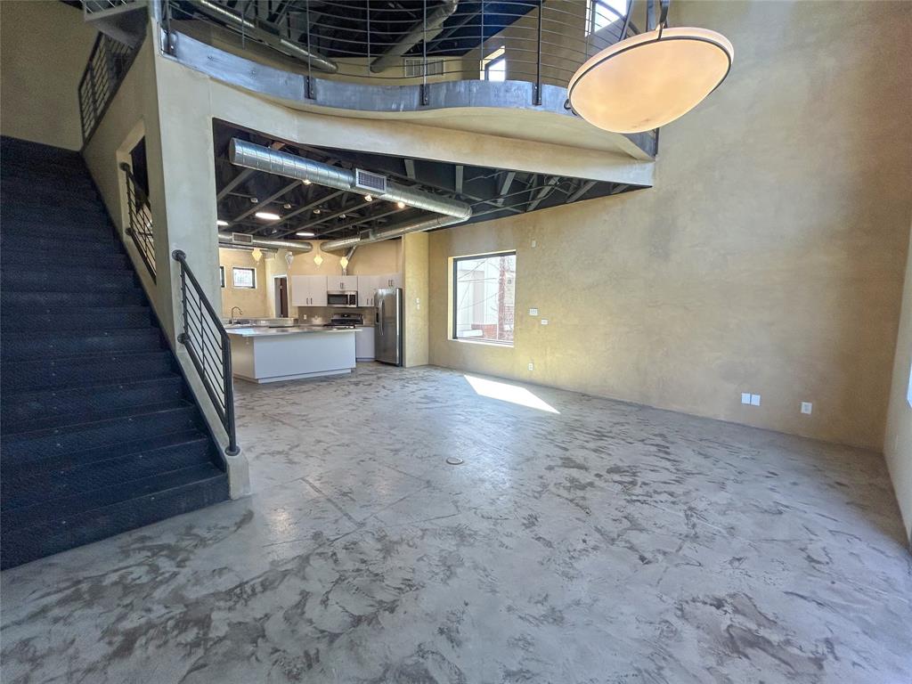 Schaumburg Loft Condominimum - Residential