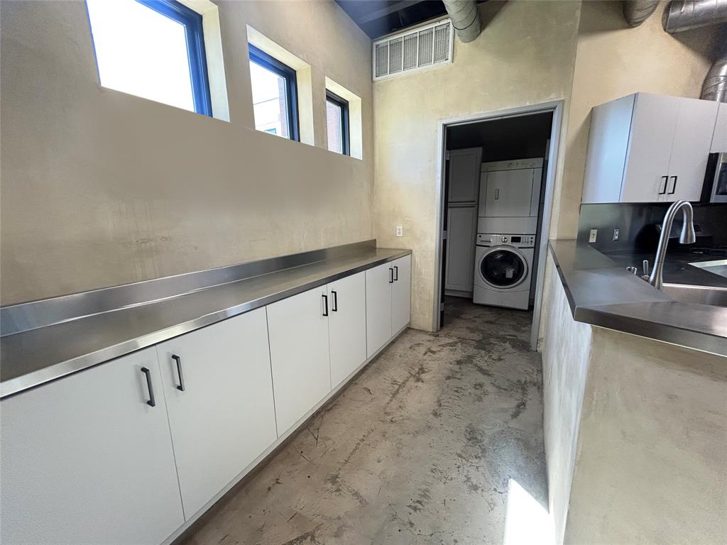 Schaumburg Loft Condominimum - Residential