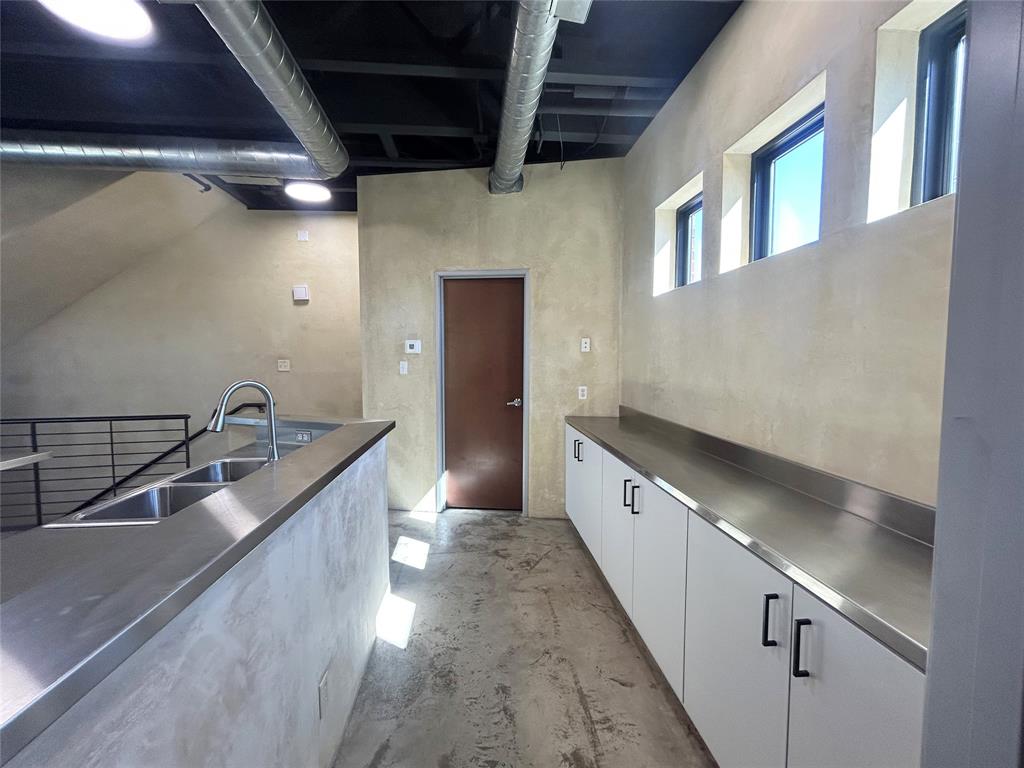 Schaumburg Loft Condominimum - Residential