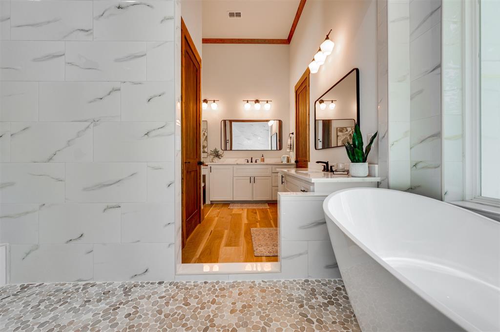 Lands End - Residential