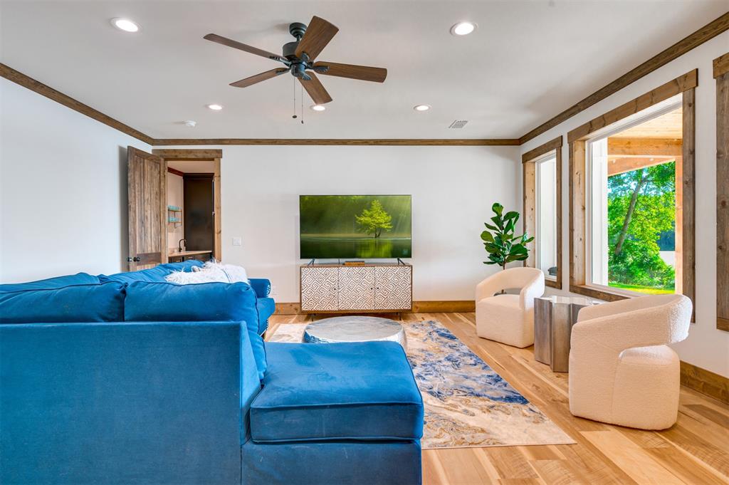 Lands End - Residential