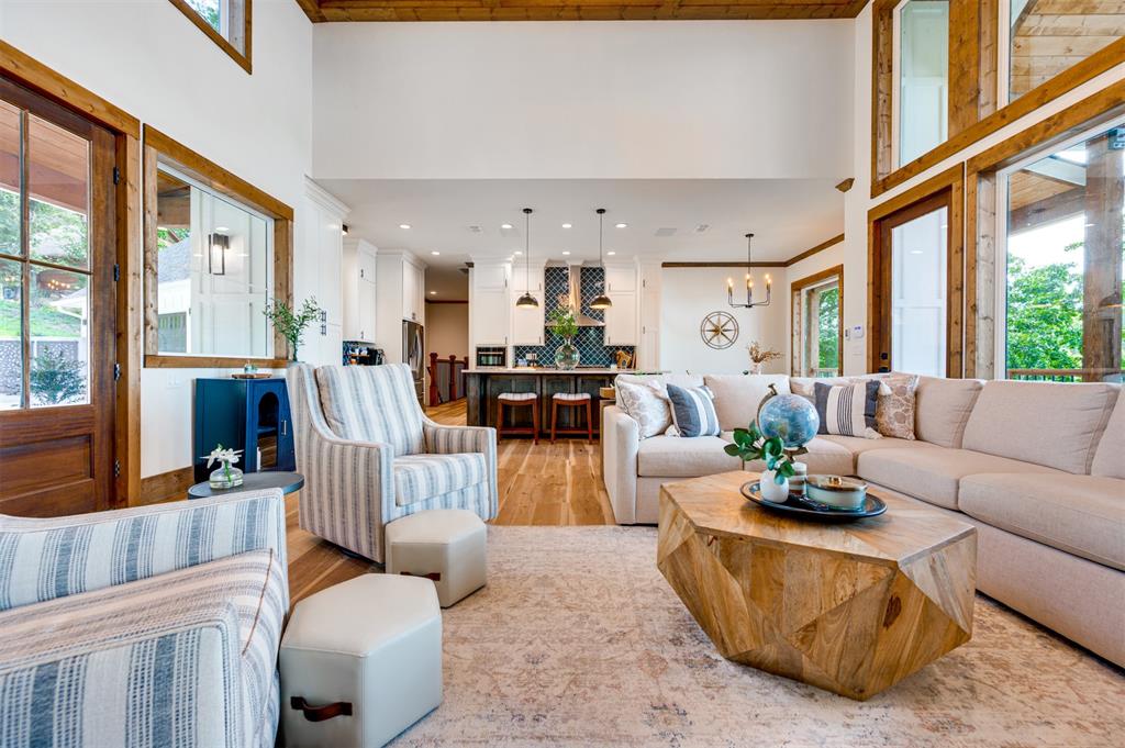 Lands End - Residential