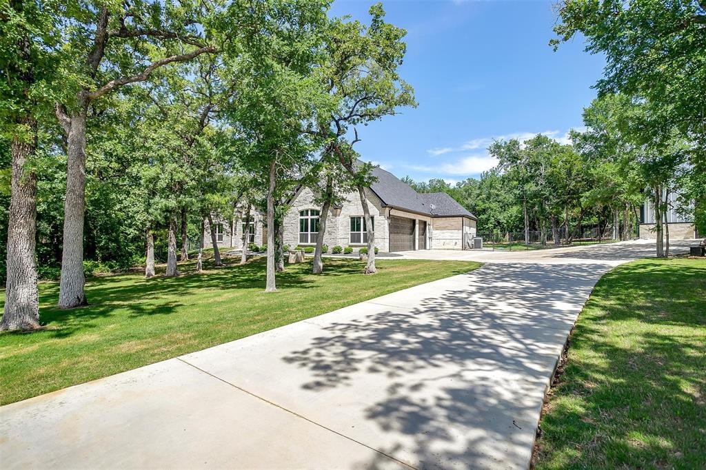 1008 Trinity Oaks Road
