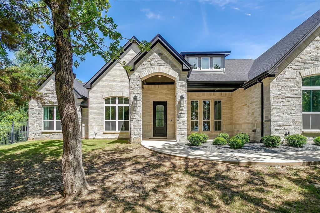1008 Trinity Oaks Road