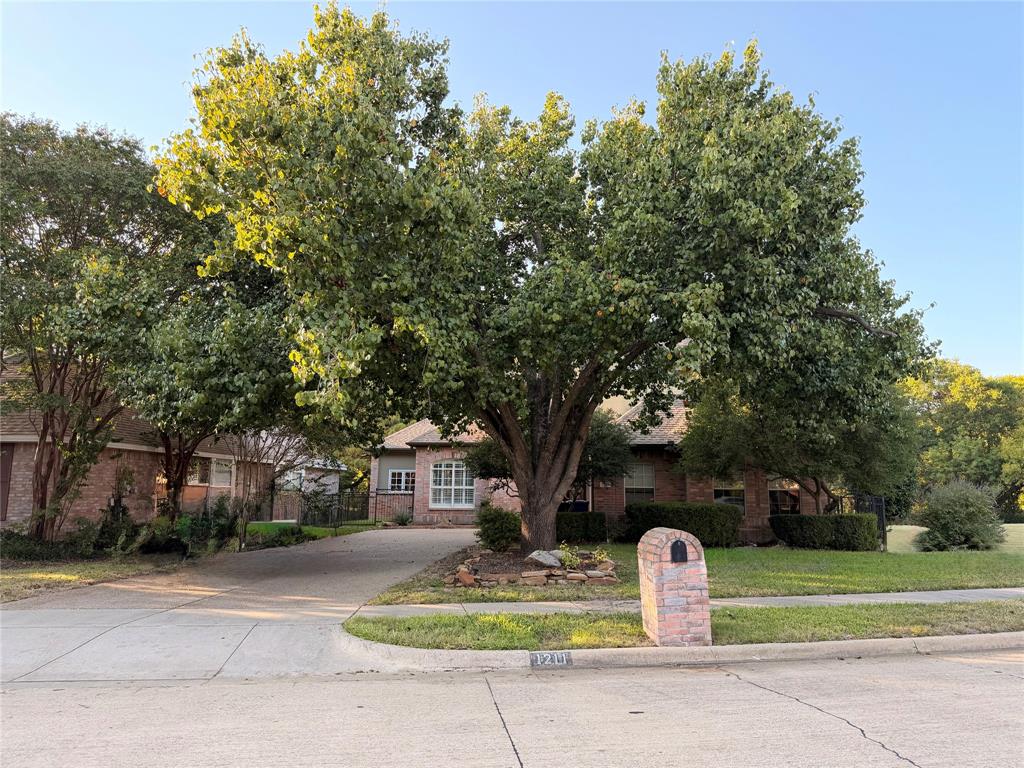 1211 Ashford Lane