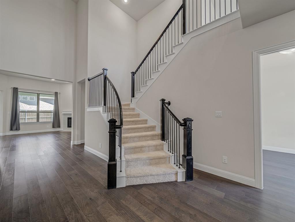 908 Hunters Creek Drive