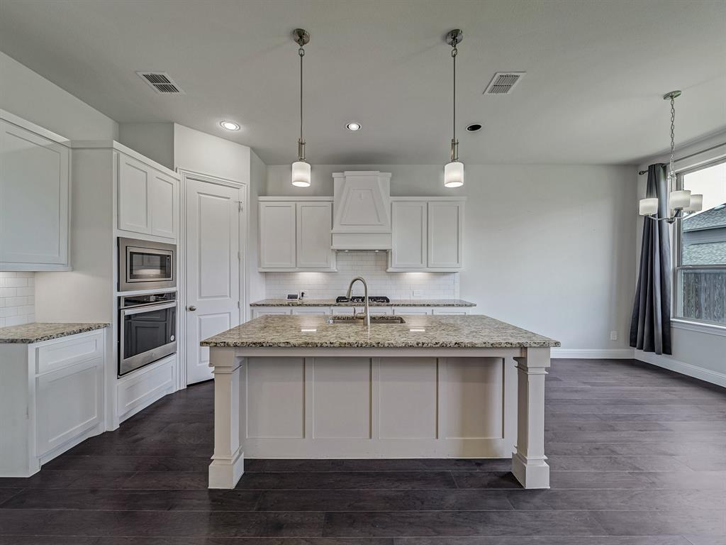 908 Hunters Creek Drive