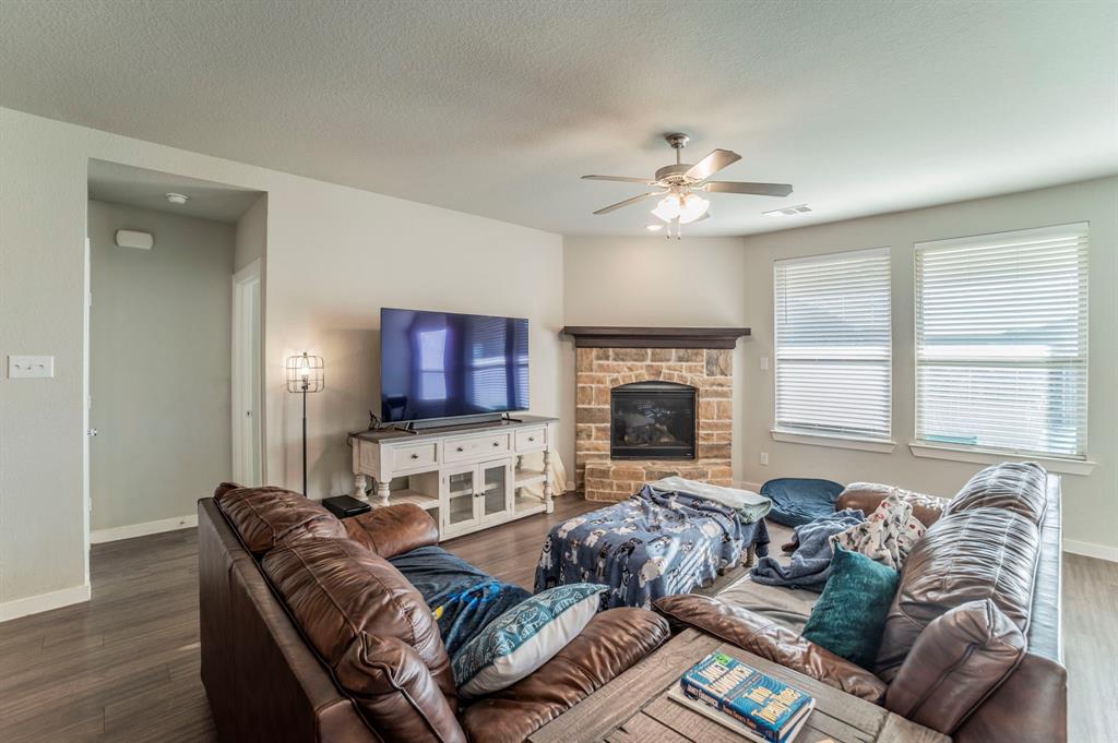 1561 Sugarberry Drive