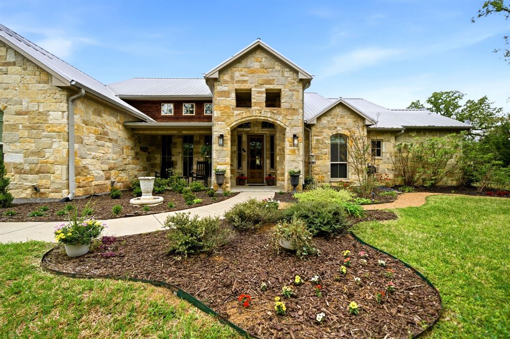 7112 Sandy Lake Road