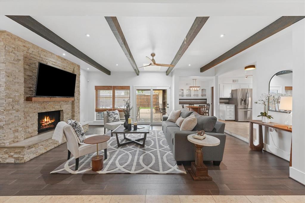 1426 Lexington Drive