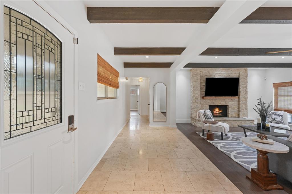 1426 Lexington Drive