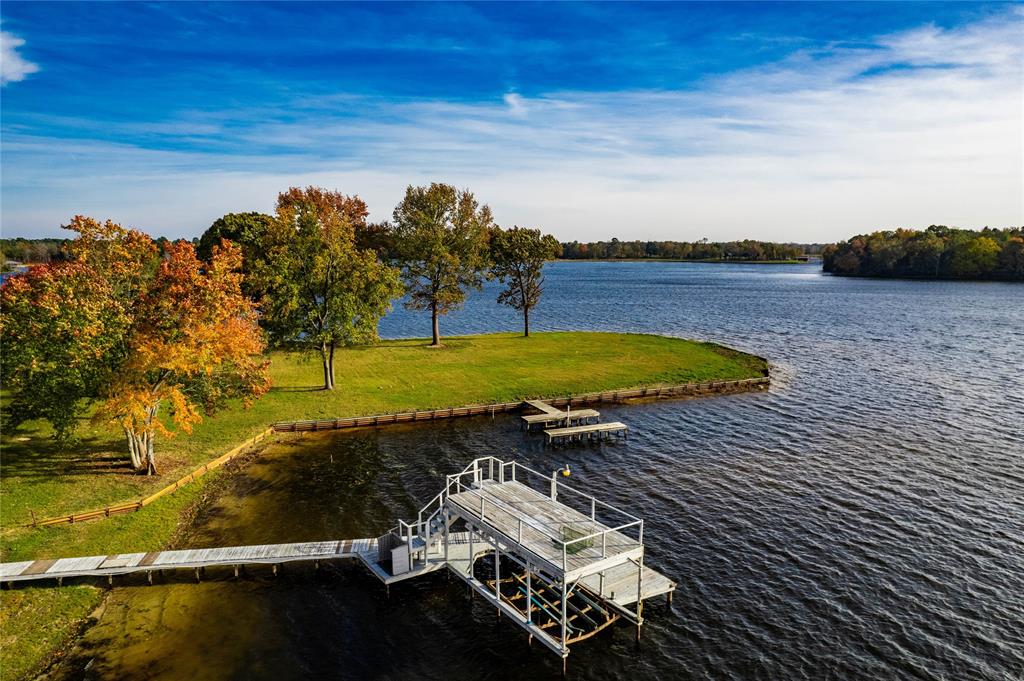 J E Henderson Estate - Land