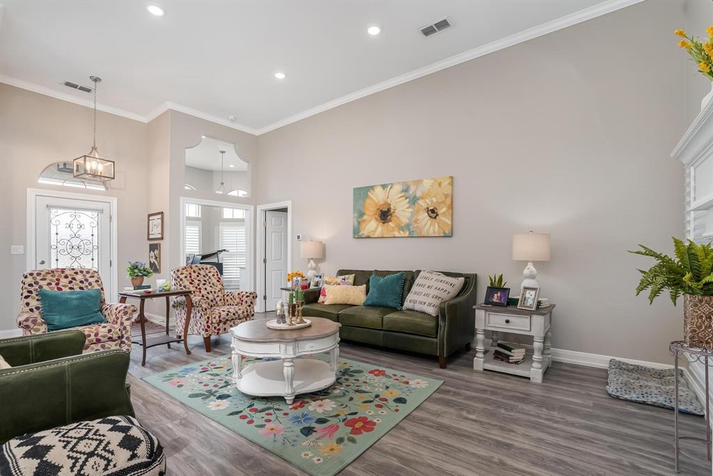 3434 Silver Oaks Drive