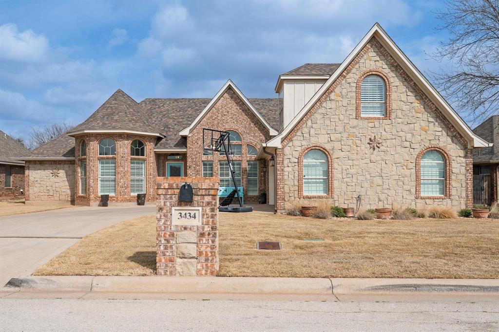 3434 Silver Oaks Drive
