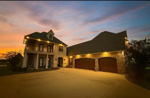 Property photo of 103 Donna Lane, Stonewall, LA 71078