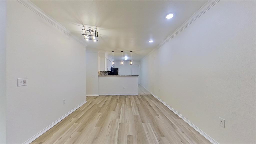 Pebblebrook Vlg Condo Bldg #4 - Residential