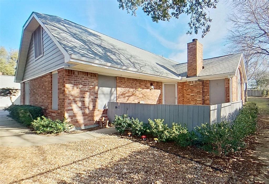 Pebblebrook Vlg Condo Bldg #4 - Residential