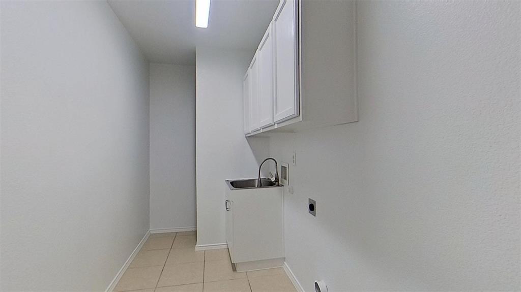 Pebblebrook Vlg Condo Bldg #4 - Residential