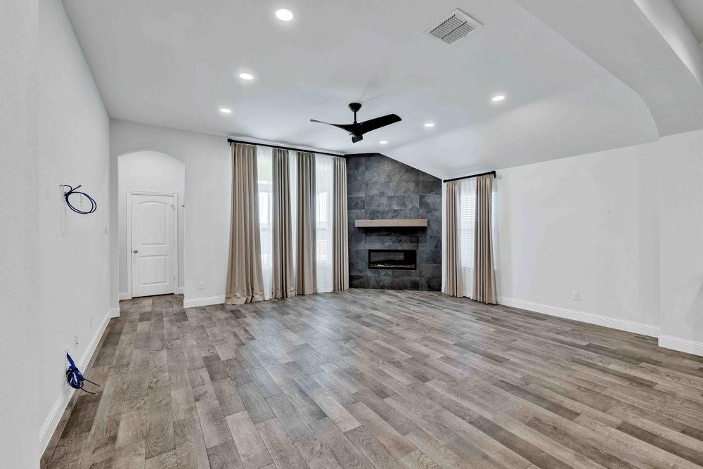 Live Oak Creek - Residential