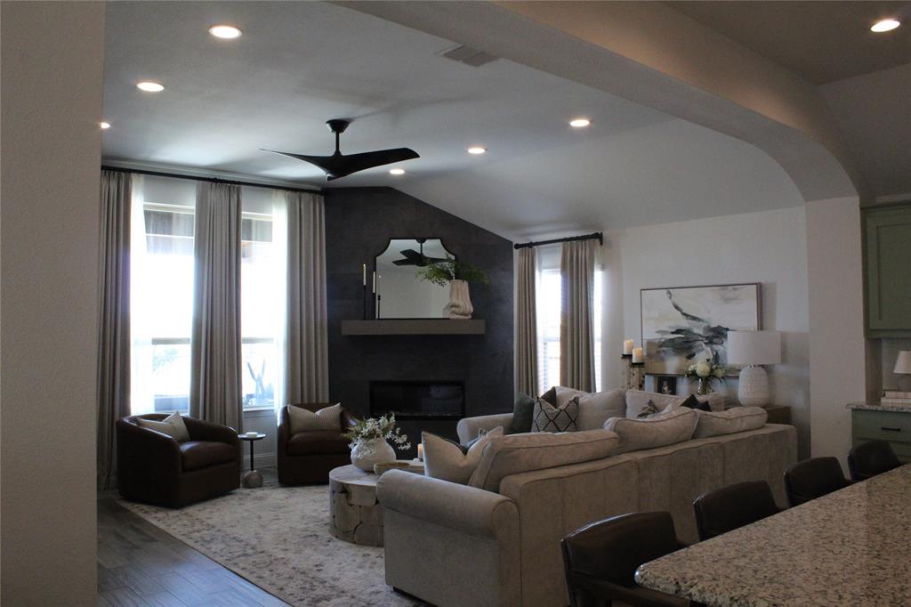 Live Oak Creek - Residential