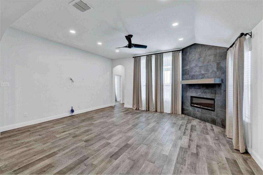 Live Oak Creek - Residential