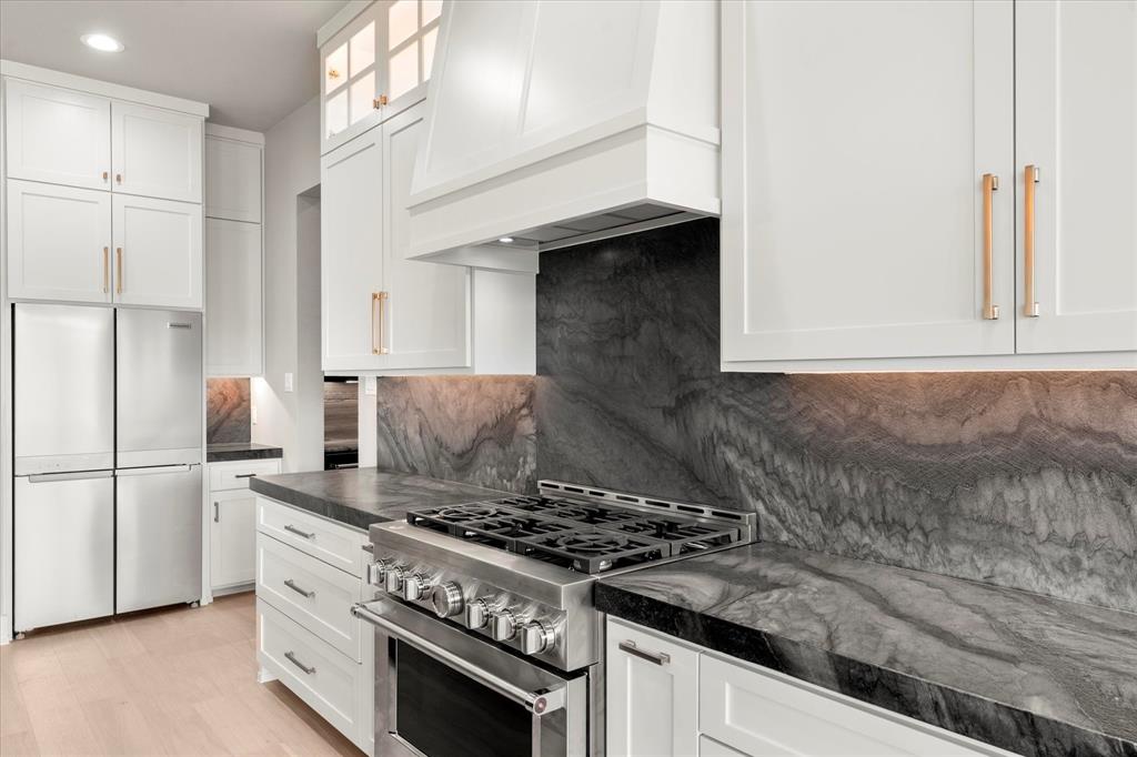 THE GROVES AT CEDAR CREEK - Residential