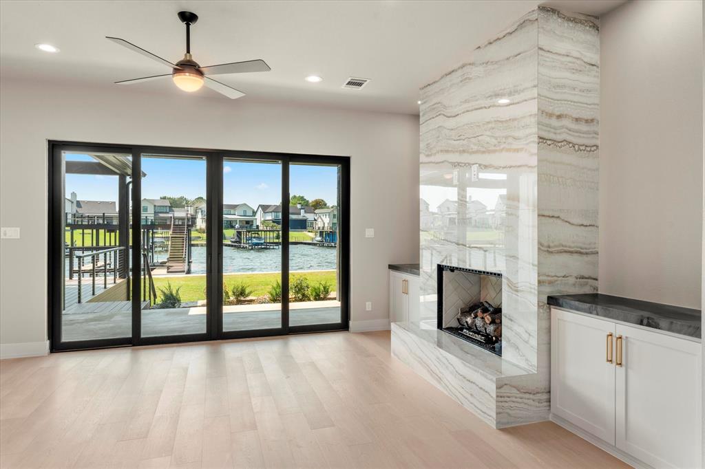 THE GROVES AT CEDAR CREEK - Residential