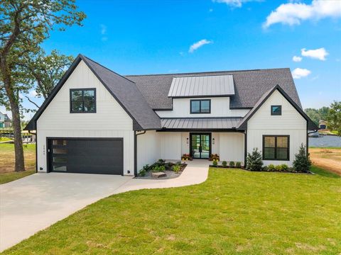 2565 Groves Court Tool TX 75143