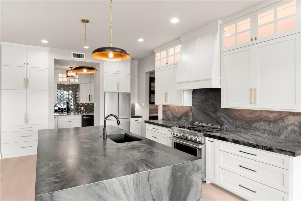 THE GROVES AT CEDAR CREEK - Residential