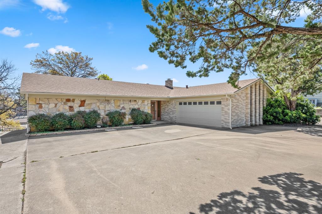 629 Williamsburg Court