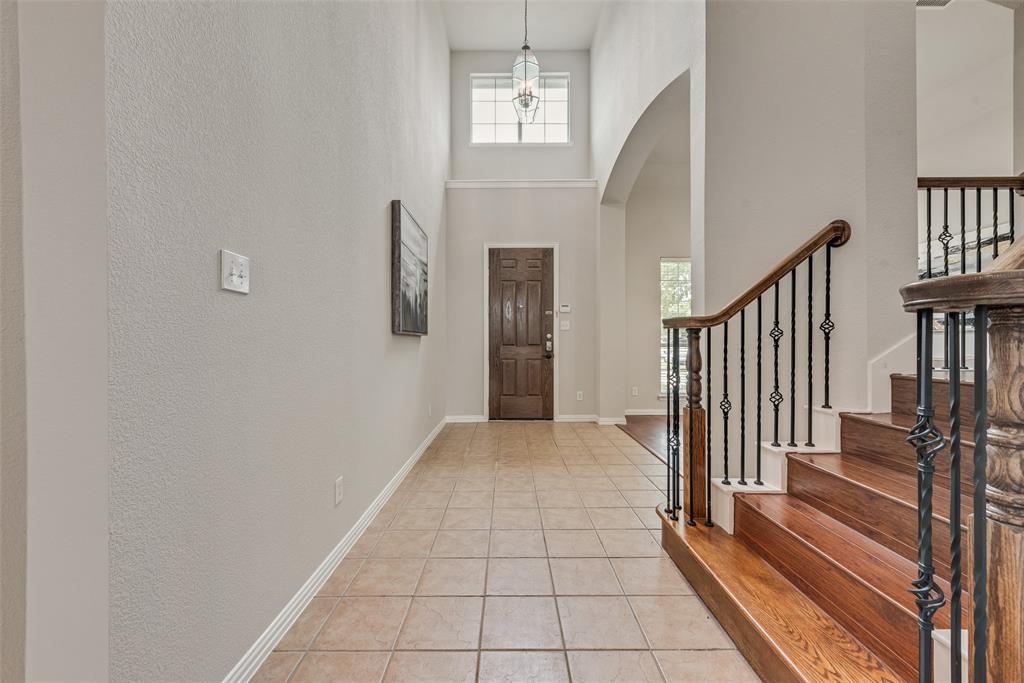 6524 Briar Lake Trail