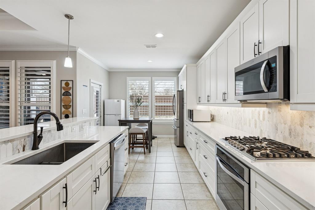 Frisco Lakes By Del Webb Villa - Residential