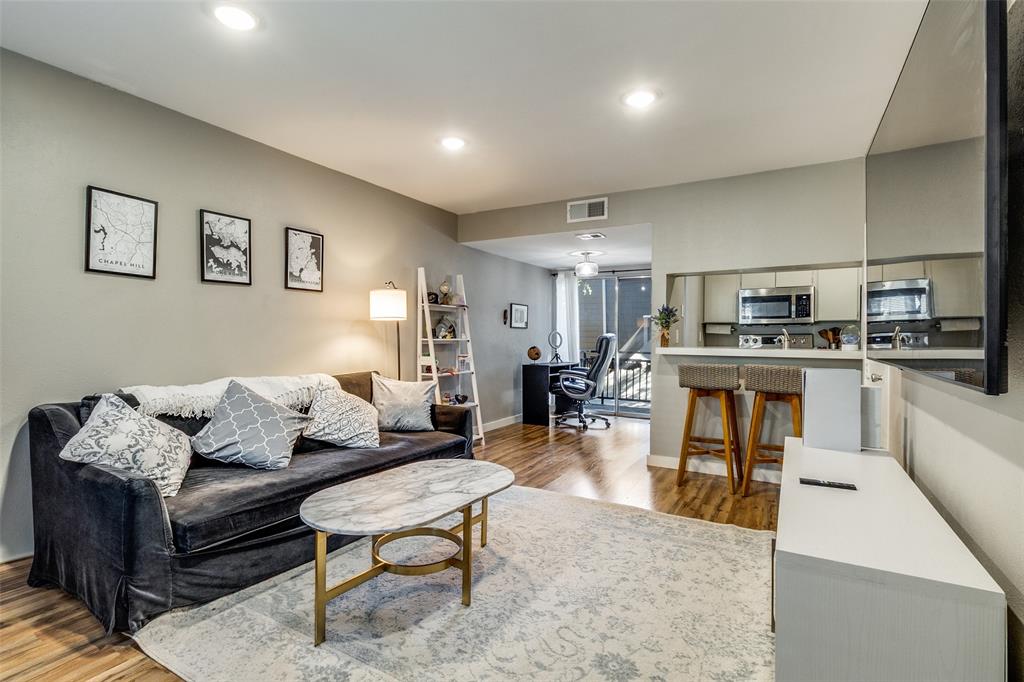 One Holland Place Condos - Residential Lease