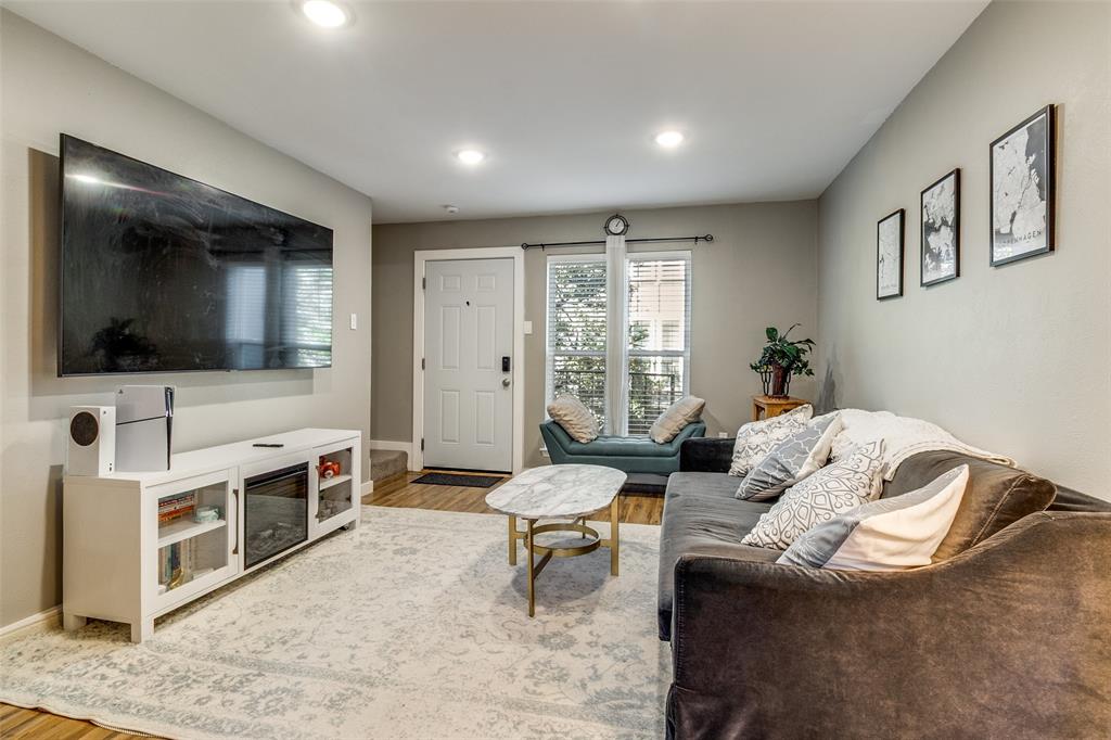 One Holland Place Condos - Residential Lease