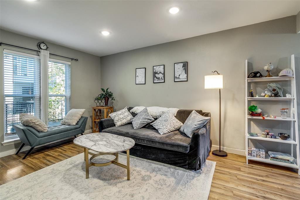 One Holland Place Condos - Residential Lease