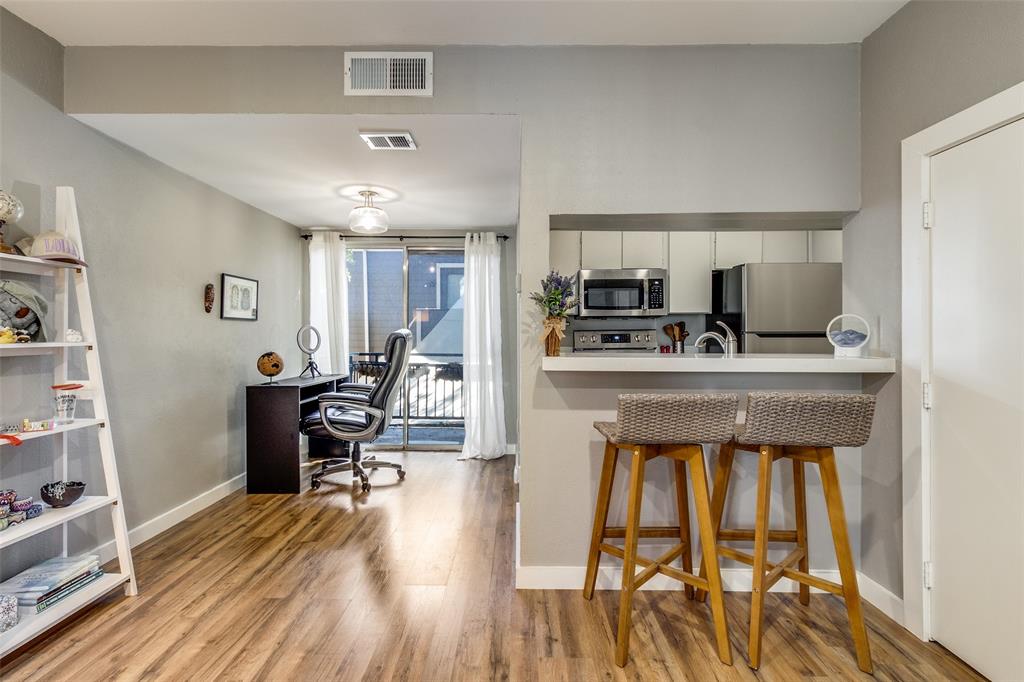 One Holland Place Condos - Residential Lease