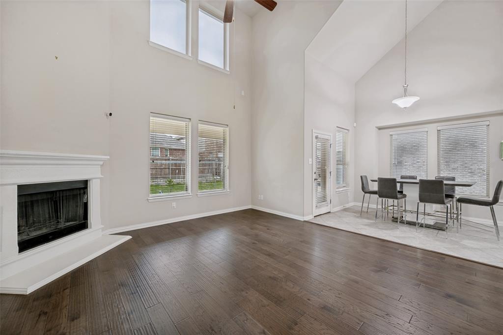 824 Water Garden Circle