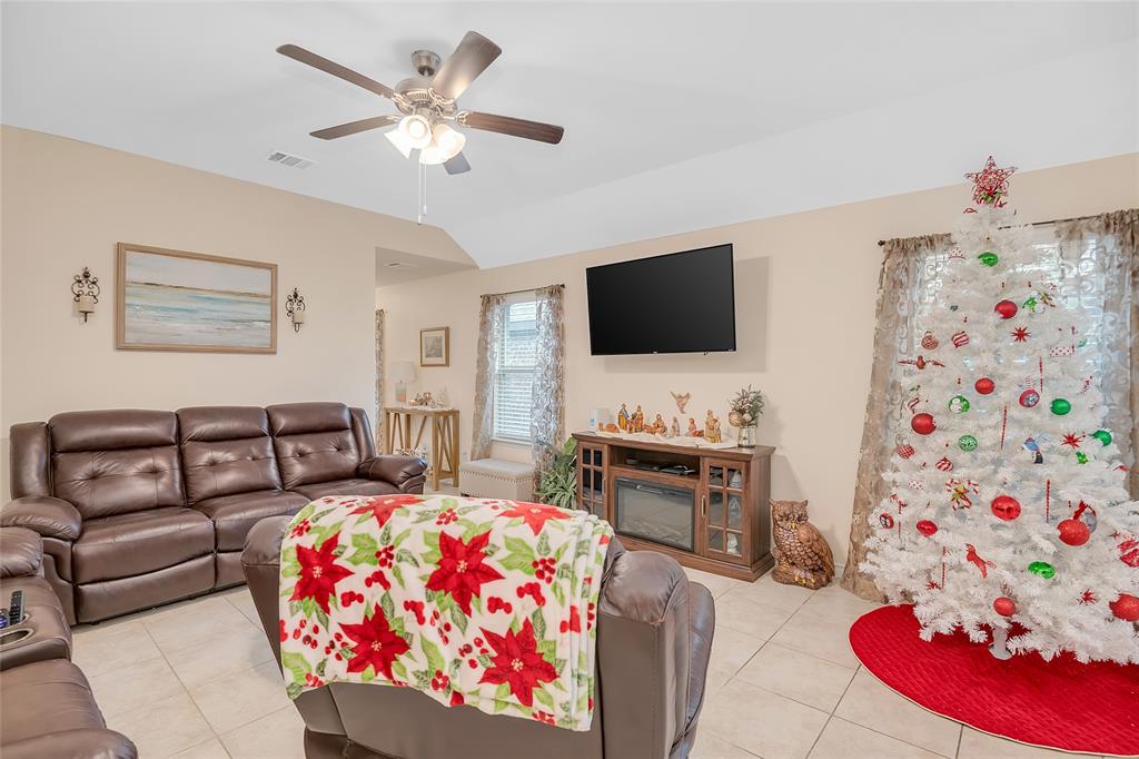 Cove Hickory Crk - Residential