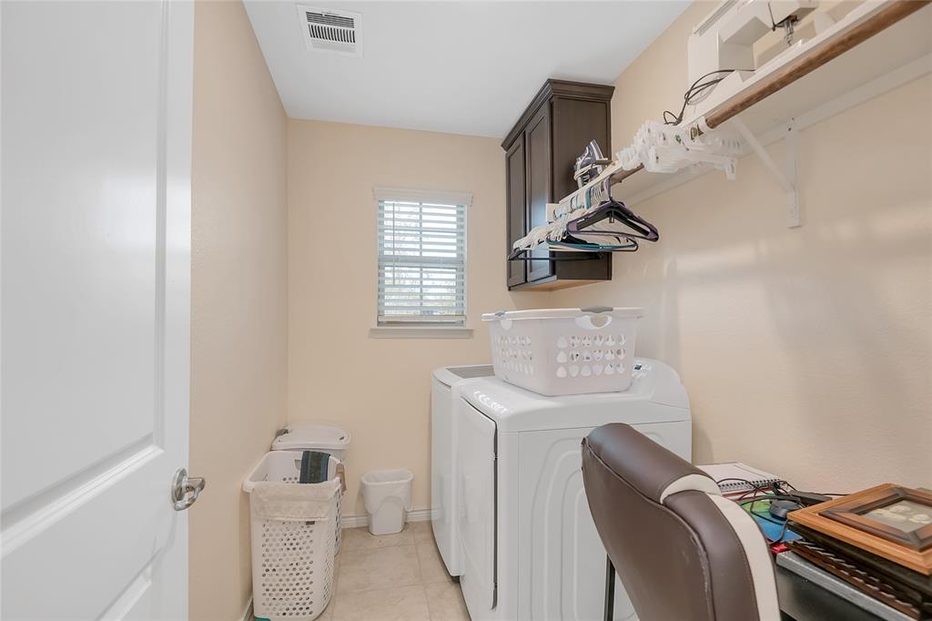 Cove Hickory Crk - Residential