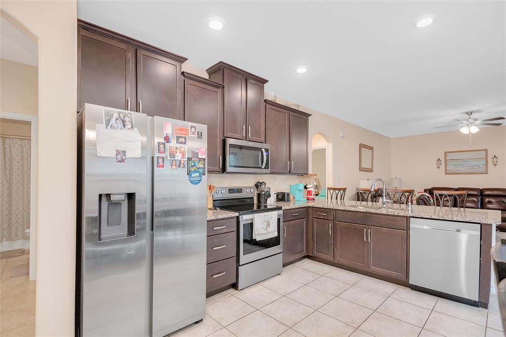 Cove Hickory Crk - Residential