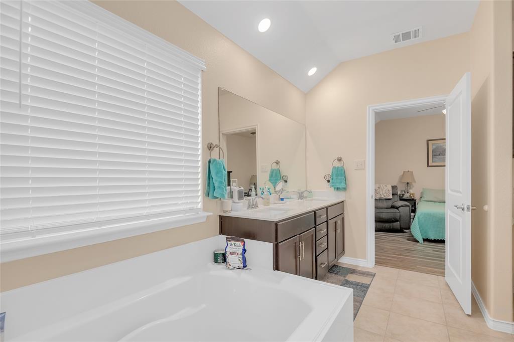 Cove Hickory Crk - Residential