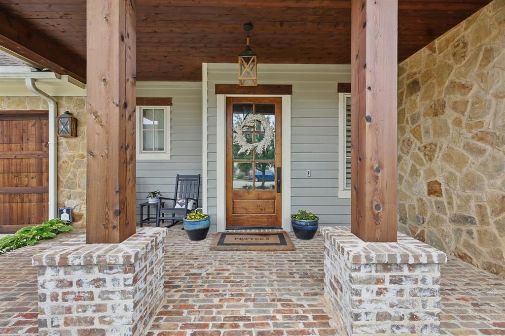 304 Nora Lane